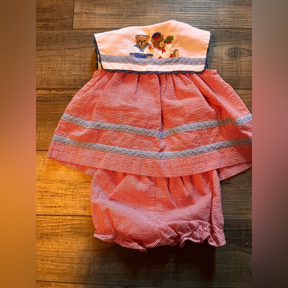 VINTAGE 1980s Class Club Baby Red and White Outfit - Picture 2 of 3